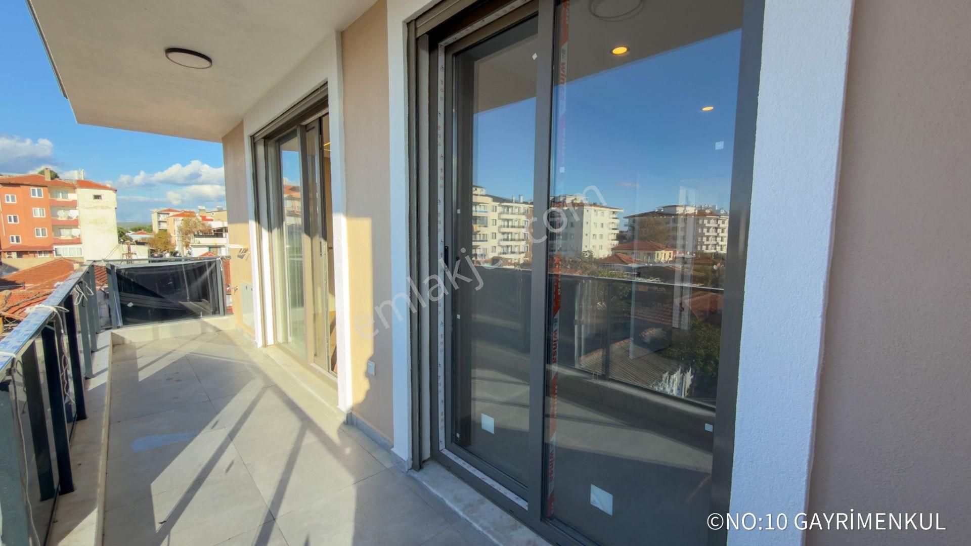 No:10 Gayrimenkul’den – Merkezi Konum, Cadde Üstü, Ara Kat 2+1 • Kapalı Mutfak • Ultra Lüks•kiralık - Görsel 13