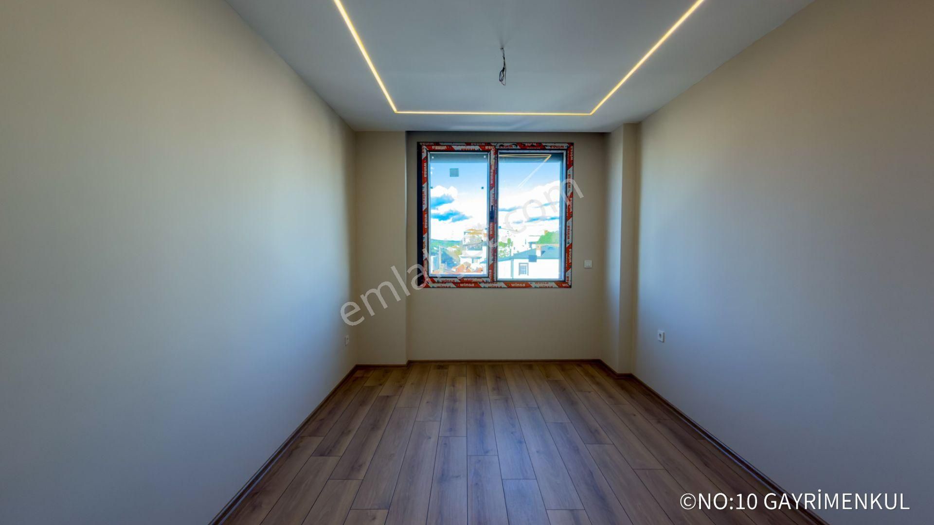 No:10 Gayrimenkul’den – Merkezi Konum, Cadde Üstü, Ara Kat 2+1 • Kapalı Mutfak • Ultra Lüks•kiralık - Görsel 6