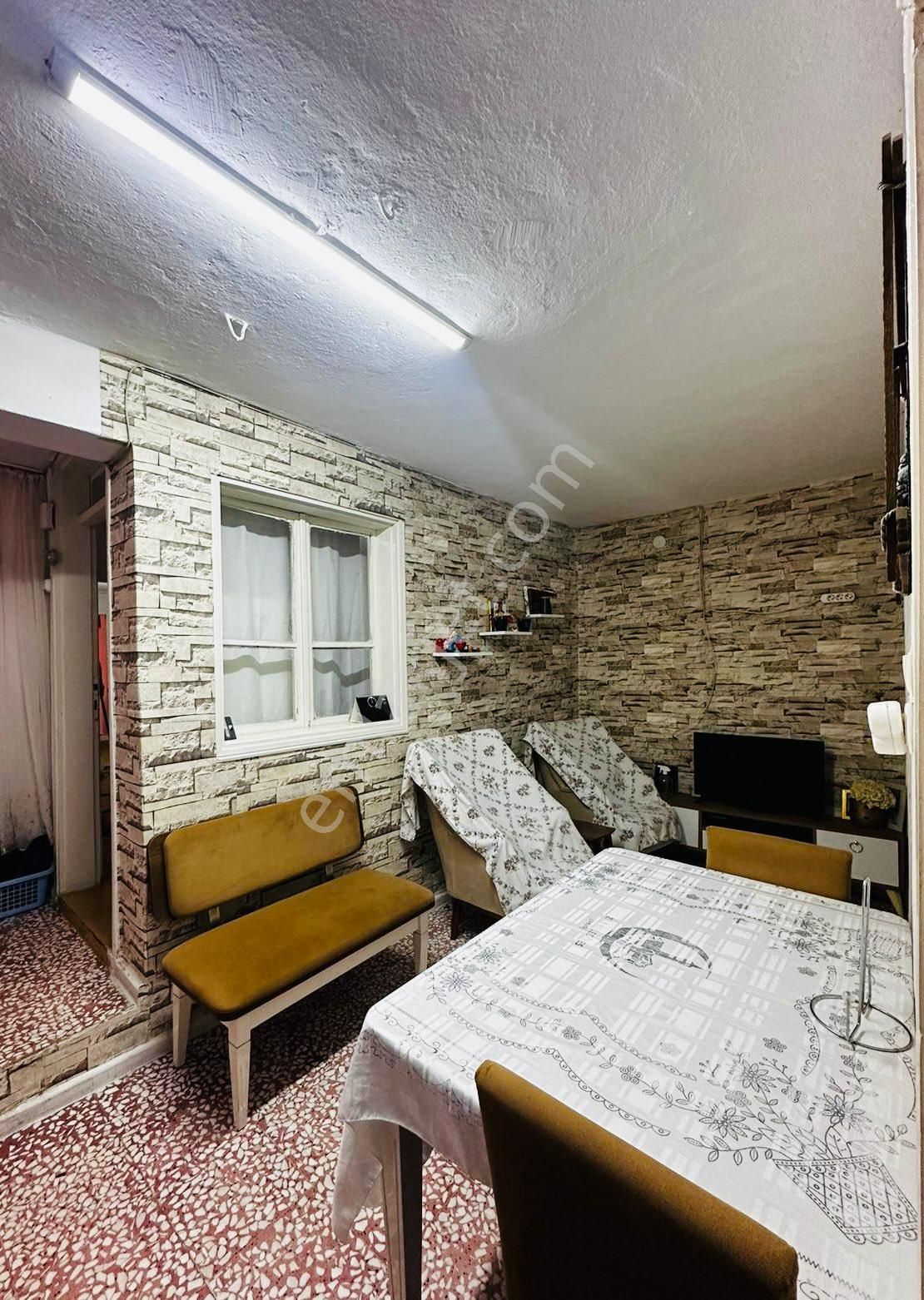 Gülpınar Mh.eski Doğum Evi Arkası Çarşıya Yakın Eşyalı Kiralık Müstakil Ev - Görsel 5