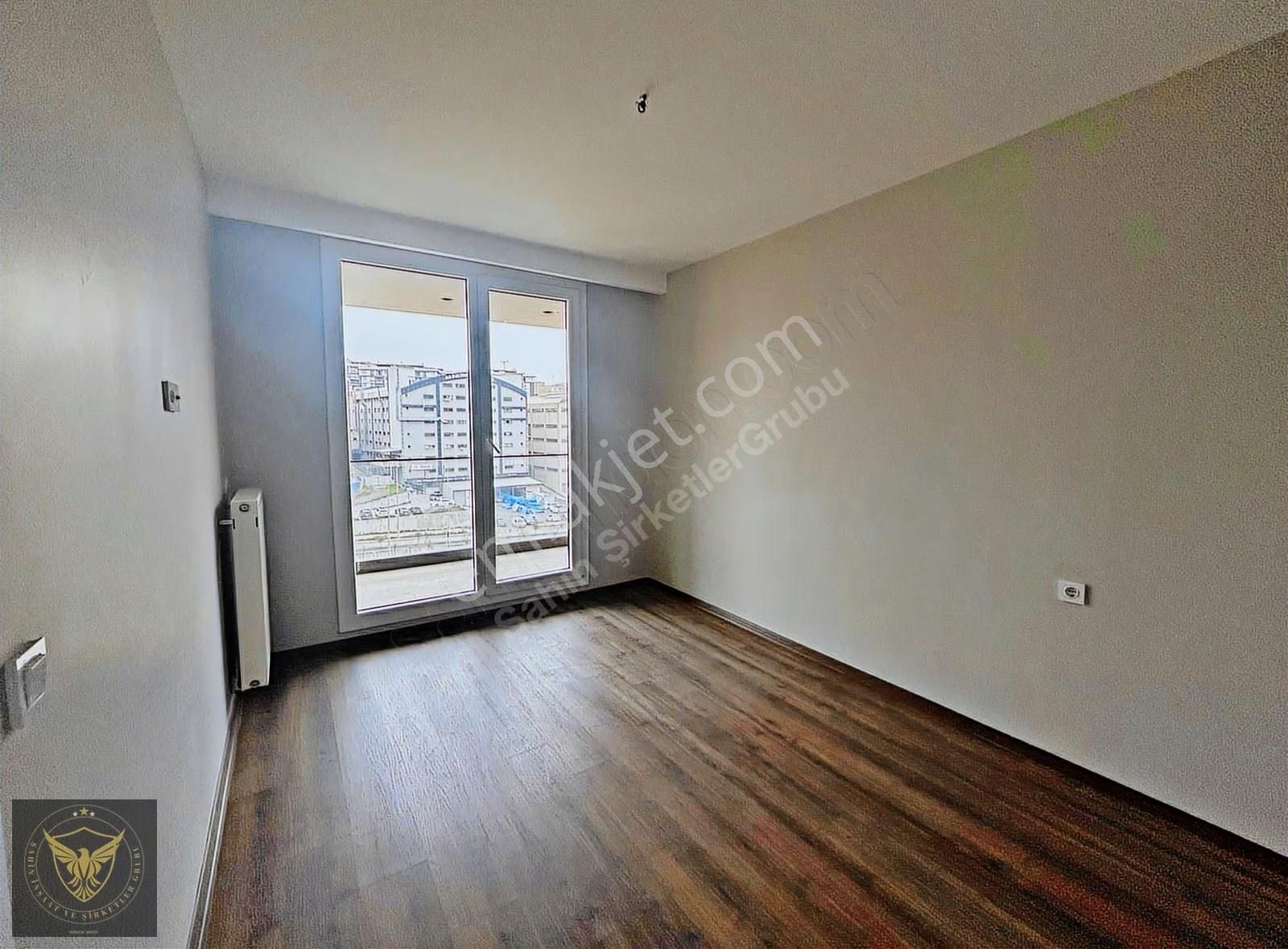 Beylikdüzü Vira İstanbul Sitesinde Geniş M2'li 1+1 Lüx Dairemiz - Görsel 8