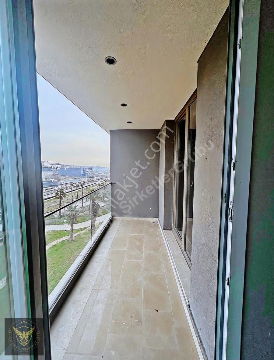 Beylikdüzü Vira İstanbul Sitesinde Geniş M2'li 1+1 Lüx Dairemiz - Görsel 12