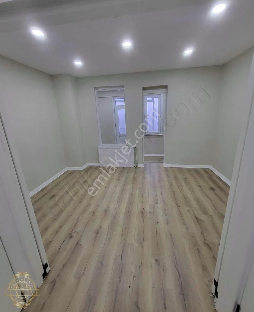 Kurtuluşta Full Tadilatlı Bahçeli Dükkanlı Tarihi Müstakil Ev - Görsel 19