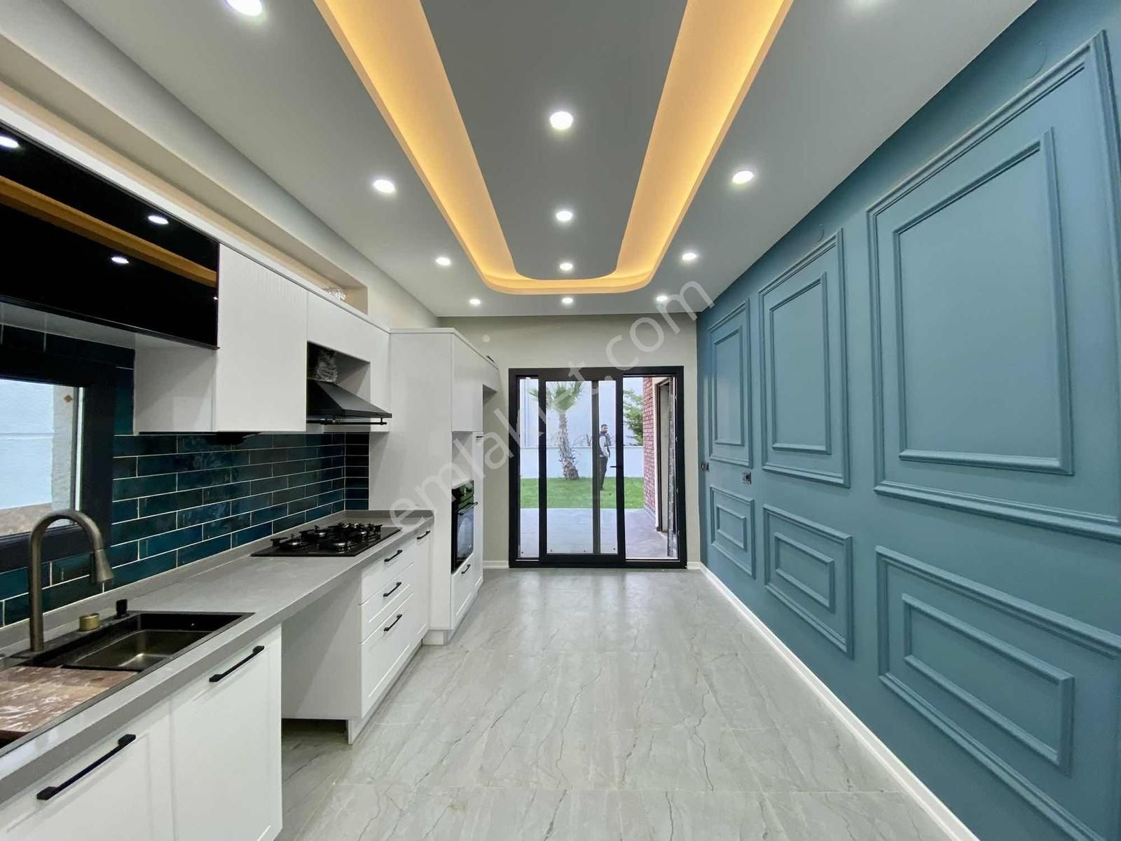 Onuryıldırım Dan Kızıçkeçilide 4+1 Havuzlu Lüx Villa - Görsel 32