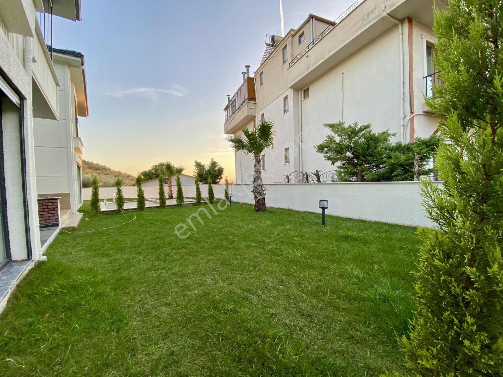 Onuryıldırım Dan Kızıçkeçilide 4+1 Havuzlu Lüx Villa - Görsel 12