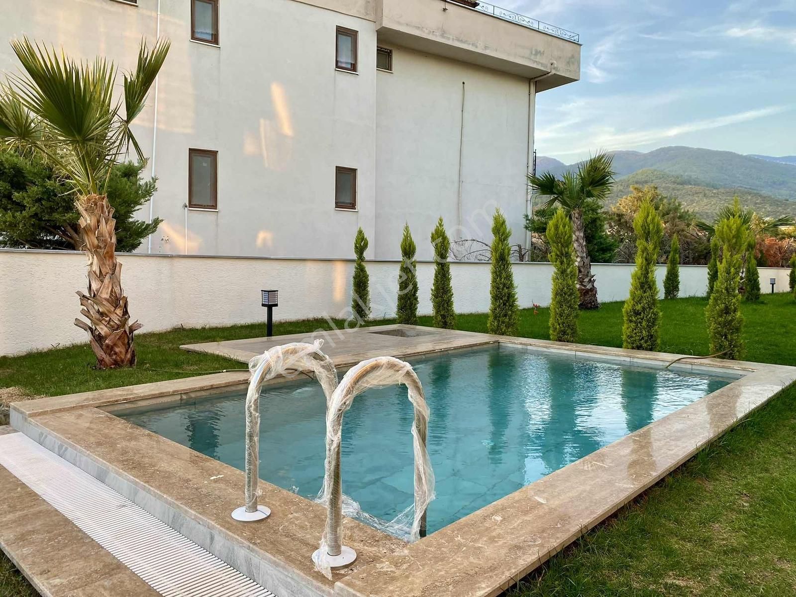 Onuryıldırım Dan Kızıçkeçilide 4+1 Havuzlu Lüx Villa - Görsel 31