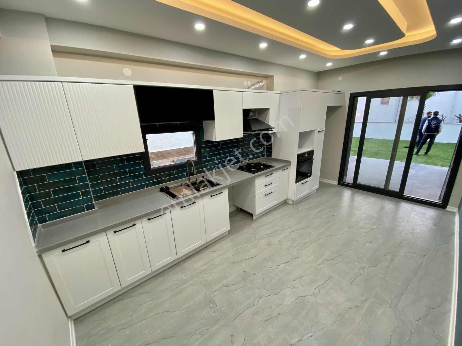 Onuryıldırım Dan Kızıçkeçilide 4+1 Havuzlu Lüx Villa - Görsel 30