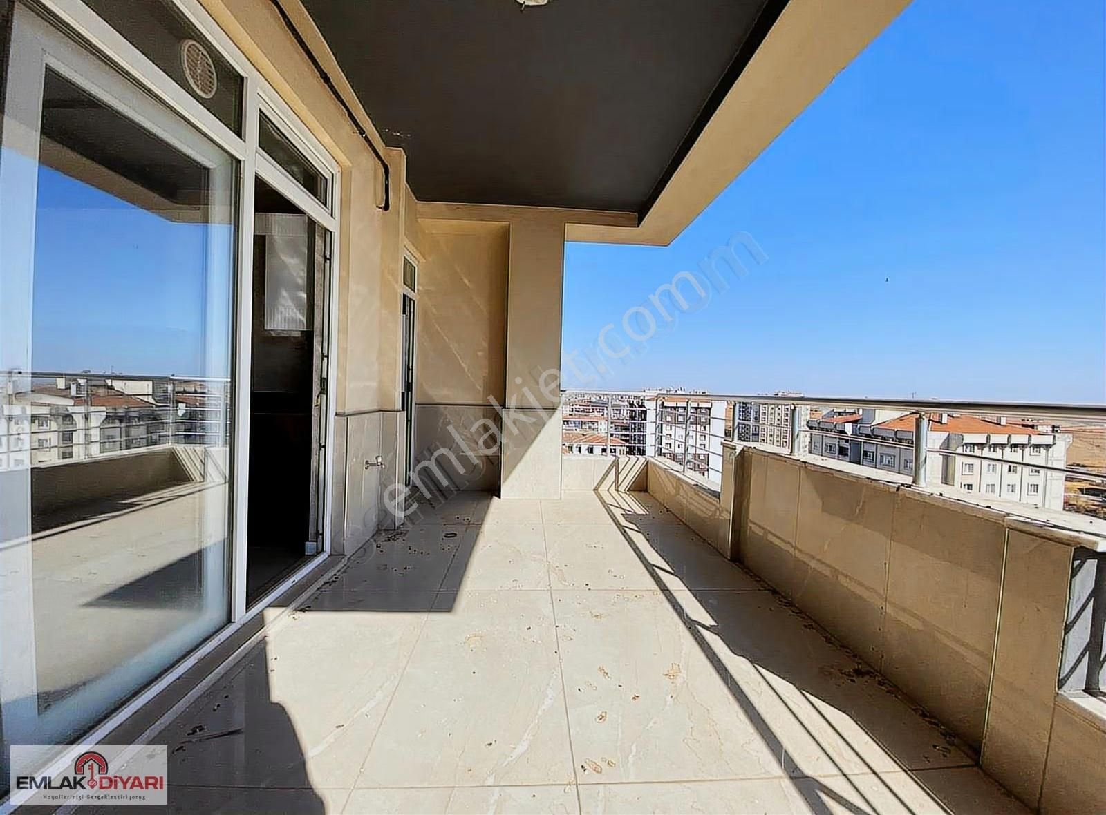 Emlak Diyarından Karataş"ın Gözde Konumunda 3+1 Fırsat Daire - Görsel 3