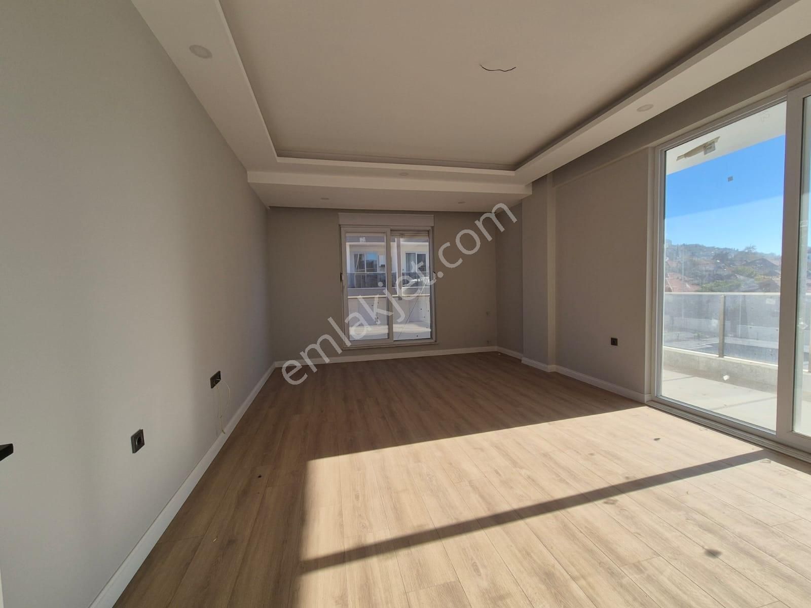 Esentepe'de Ebeveyn Bny Şehir Has 2km Havuzlu Site İçi 3+1 Daire - Görsel 14