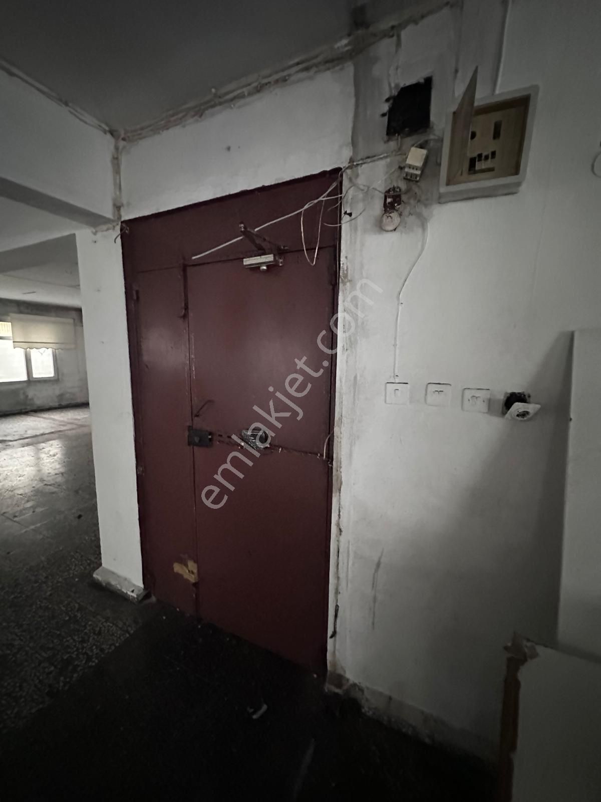 Çağlayan Merkez’de 350 Metre² Boş Dükkan - Görsel 16