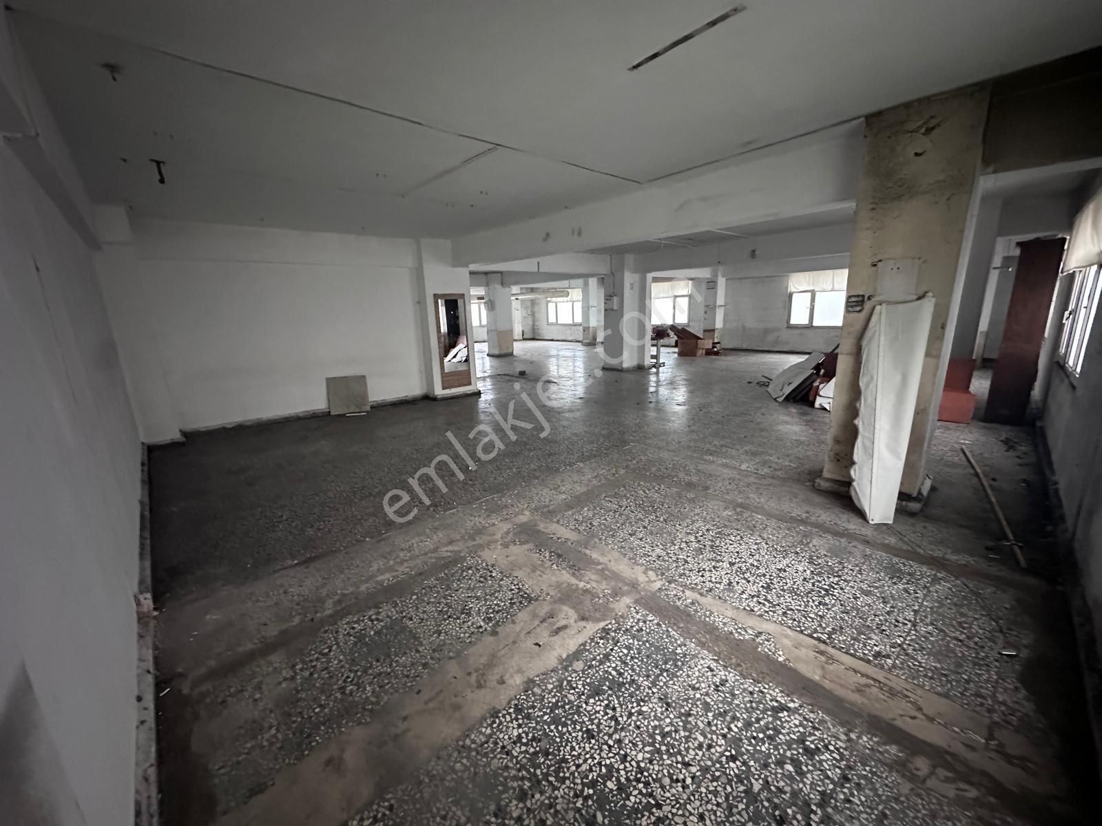 Çağlayan Merkez’de 350 Metre² Boş Dükkan - Görsel 17