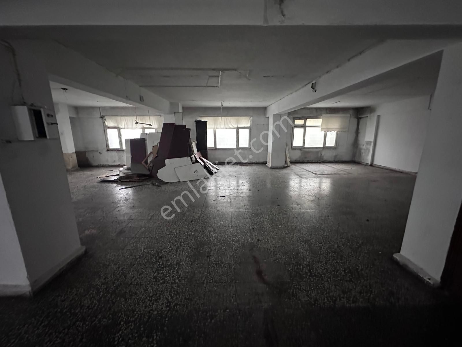 Çağlayan Merkez’de 350 Metre² Boş Dükkan - Görsel 25