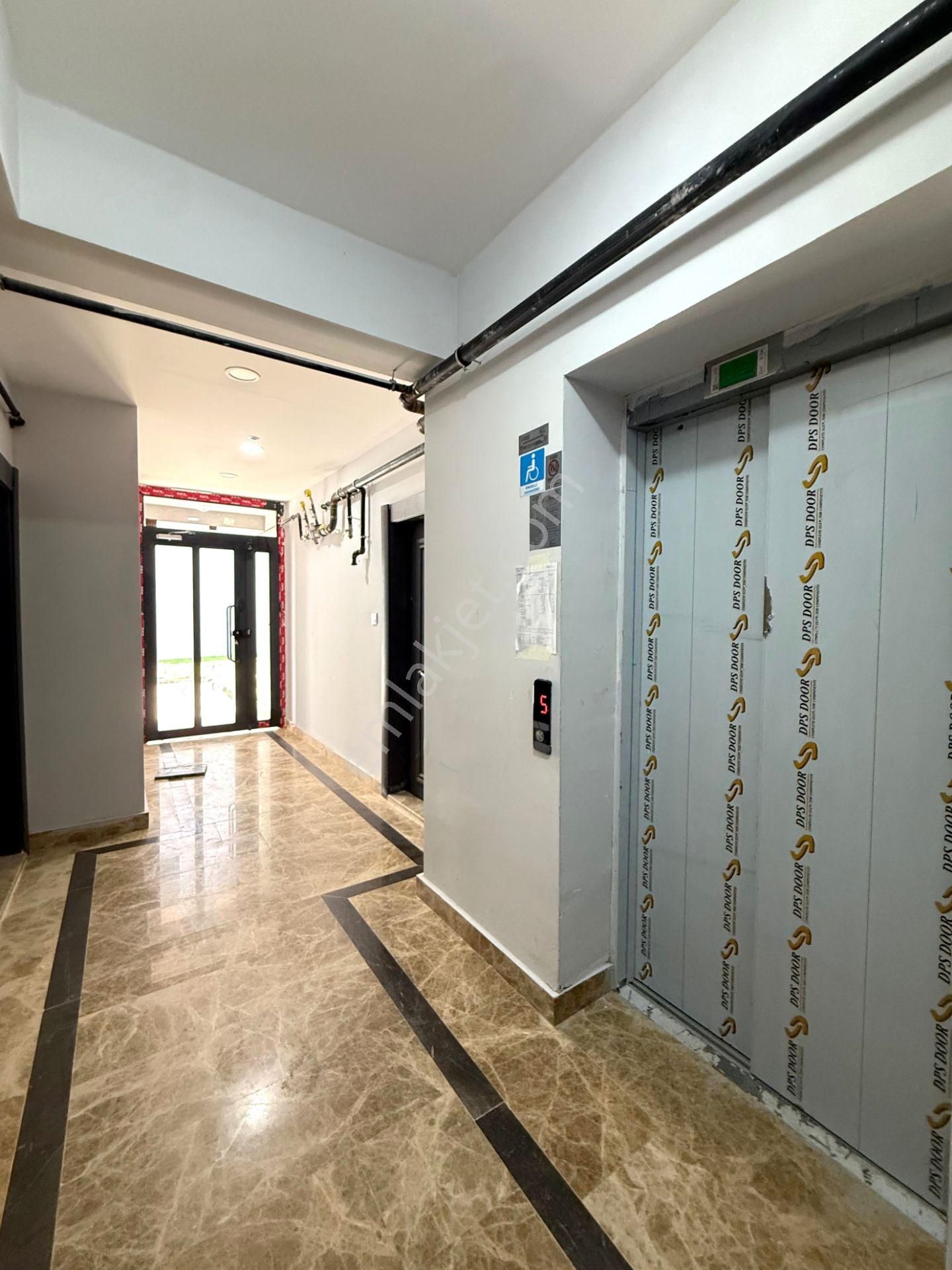 Silivri Yenimahalle De Site İçi 1+1 Satılık Bahçe Katı Daire - Görsel 11