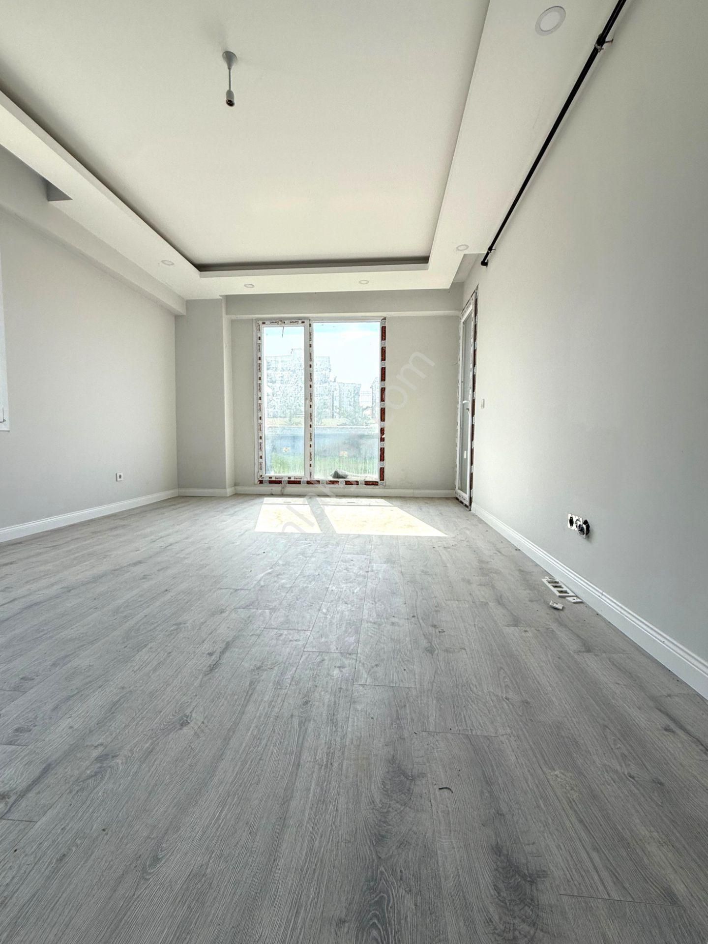 Silivri Yenimahalle De Site İçi 1+1 Satılık Bahçe Katı Daire - Görsel 2