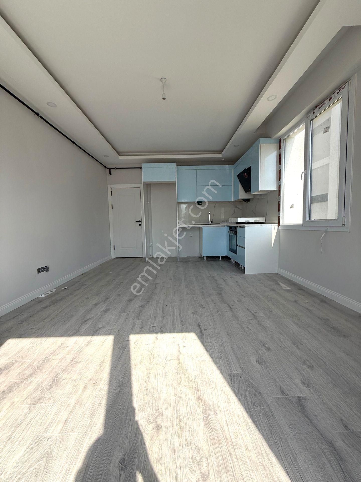 Silivri Yenimahalle De Site İçi 1+1 Satılık Bahçe Katı Daire - Görsel 3