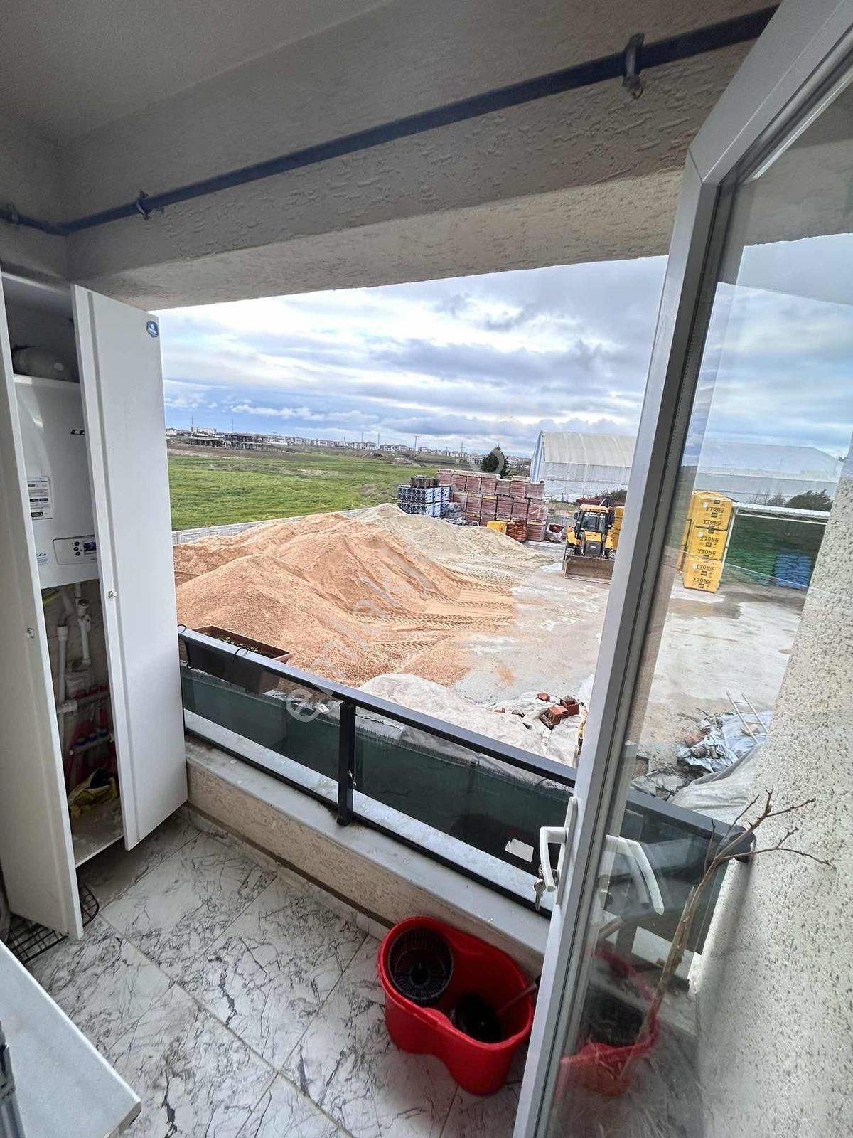 Rumeli Mah Cumhuriyet Parkına Yakın 1+1 Kiracılı Fırsat Daire - Görsel 6