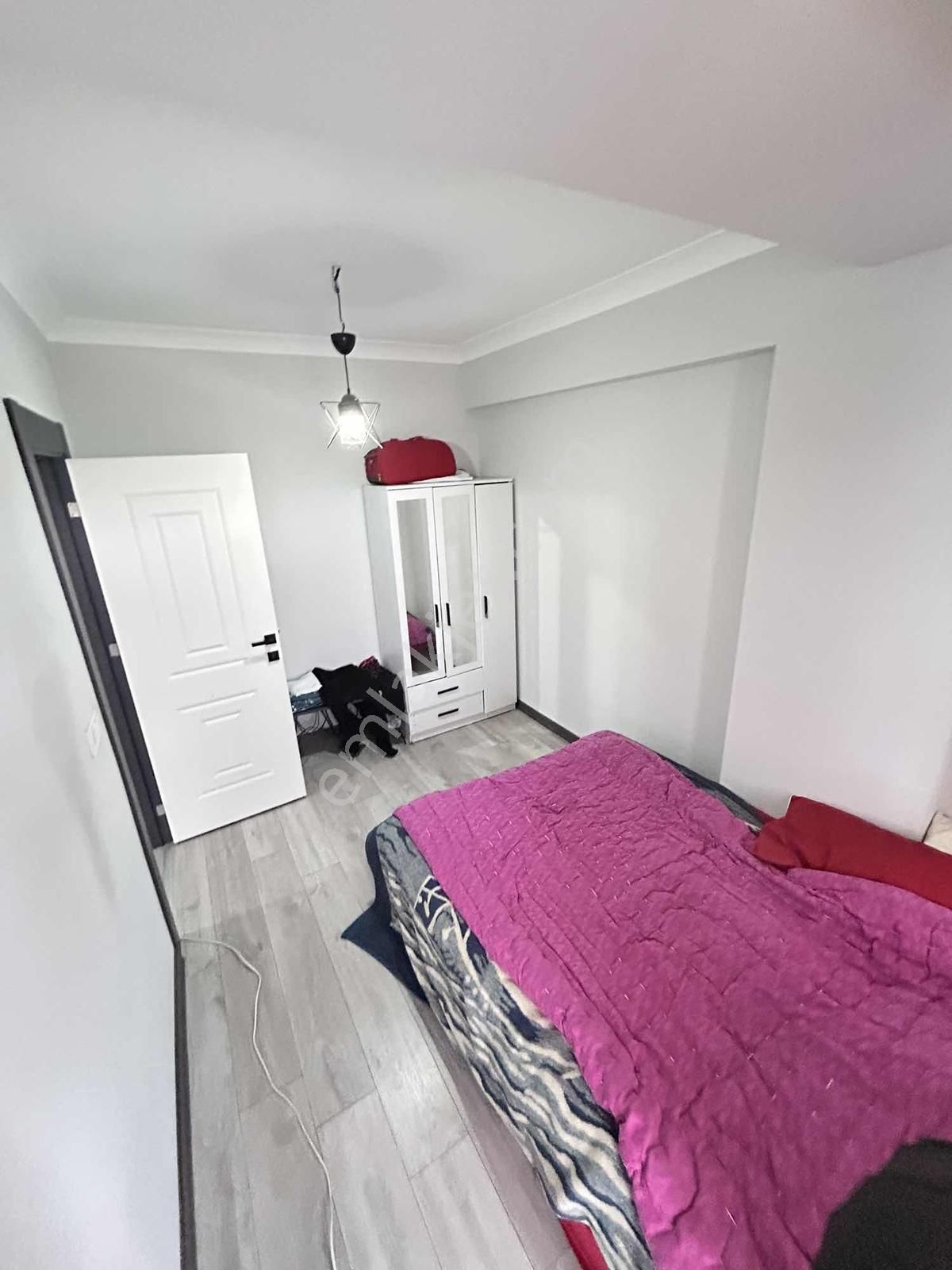 Rumeli Mah Cumhuriyet Parkına Yakın 1+1 Kiracılı Fırsat Daire - Görsel 5