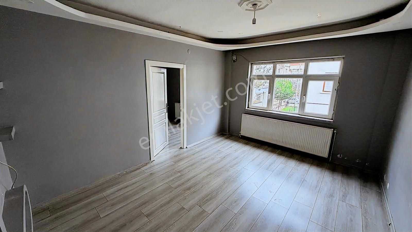 Sincan Pınarbaşı Mah'de Ara Katta Full Yapılı Daire - Görsel 16