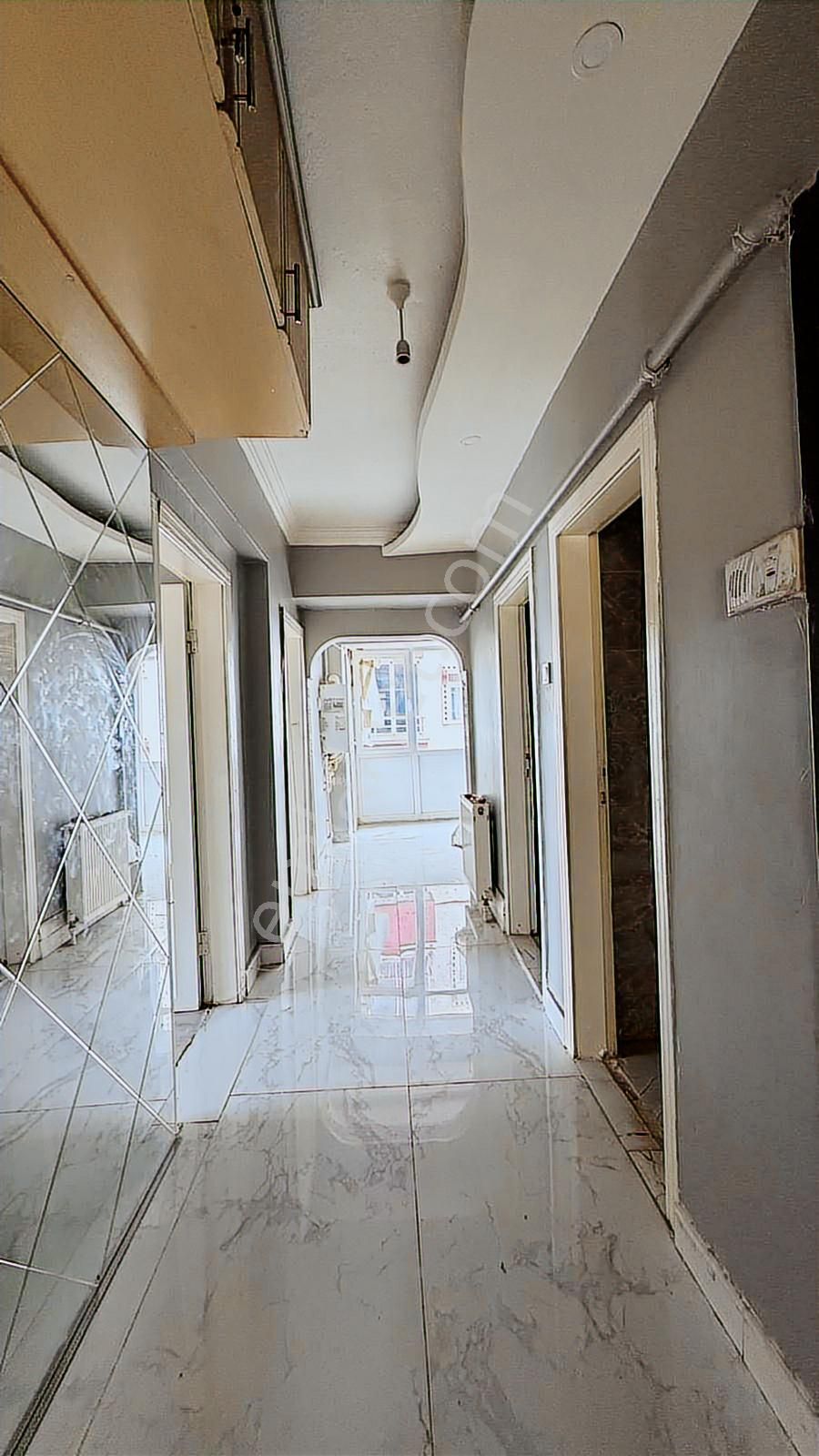 Sincan Pınarbaşı Mah'de Ara Katta Full Yapılı Daire - Görsel 7