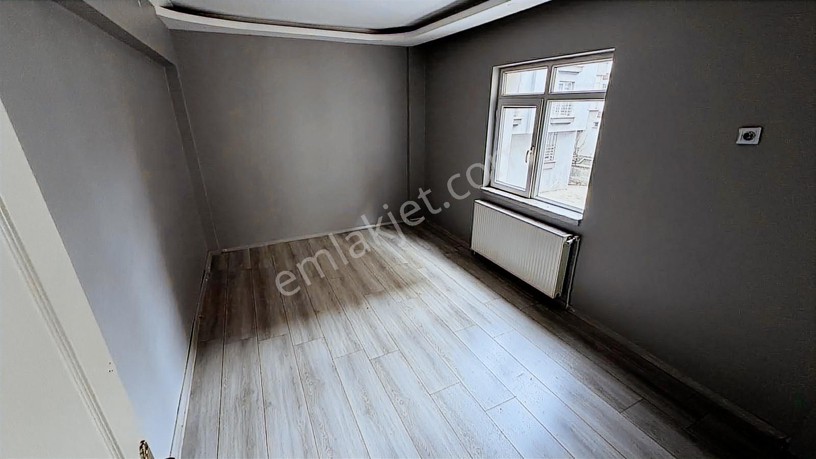 Sincan Pınarbaşı Mah'de Ara Katta Full Yapılı Daire - Görsel 31