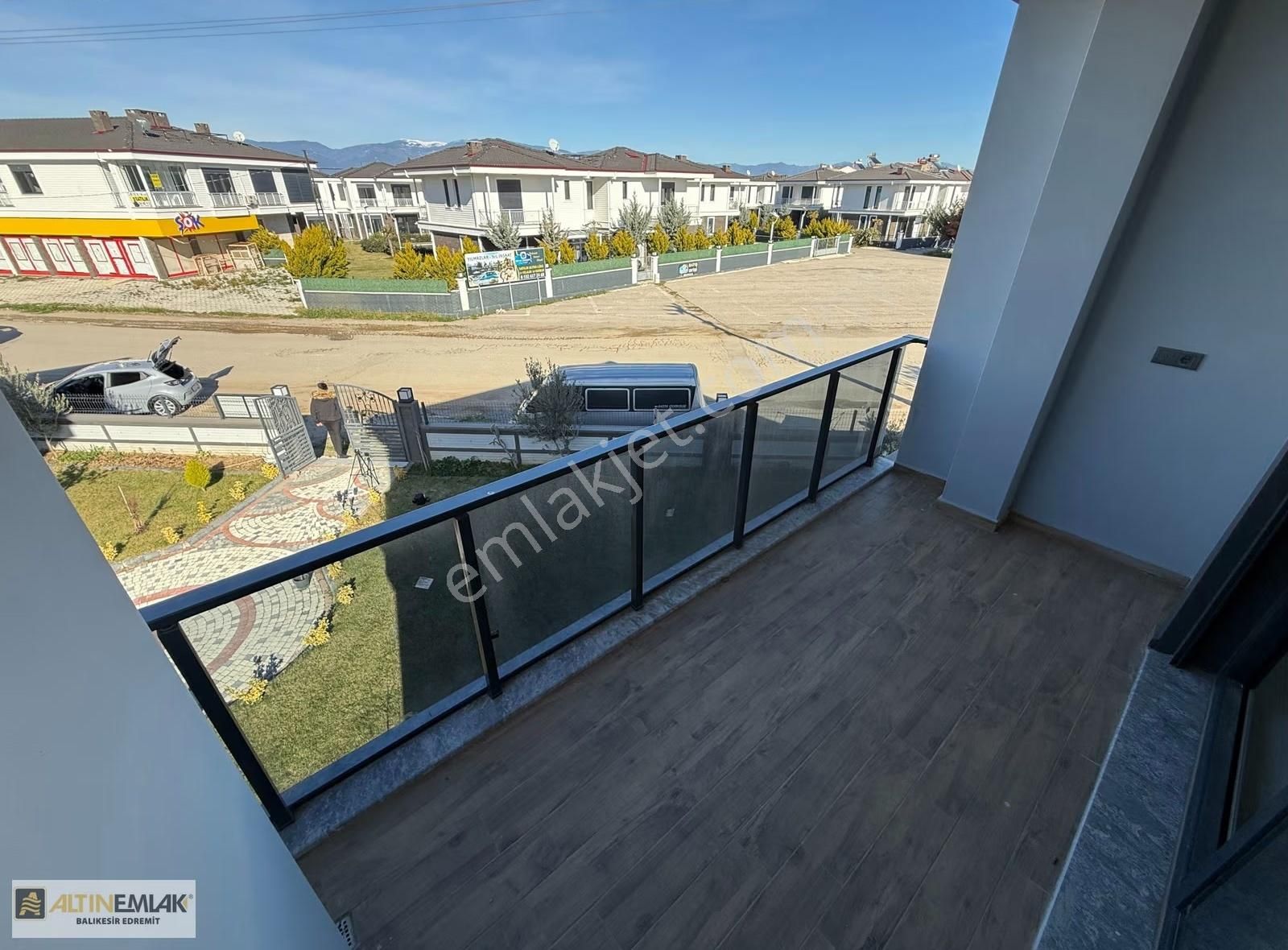 Burhaniye Pelitköyde Site İçi | Sıfır | Havuzlu 3+1 Lüks Villa - Görsel 14