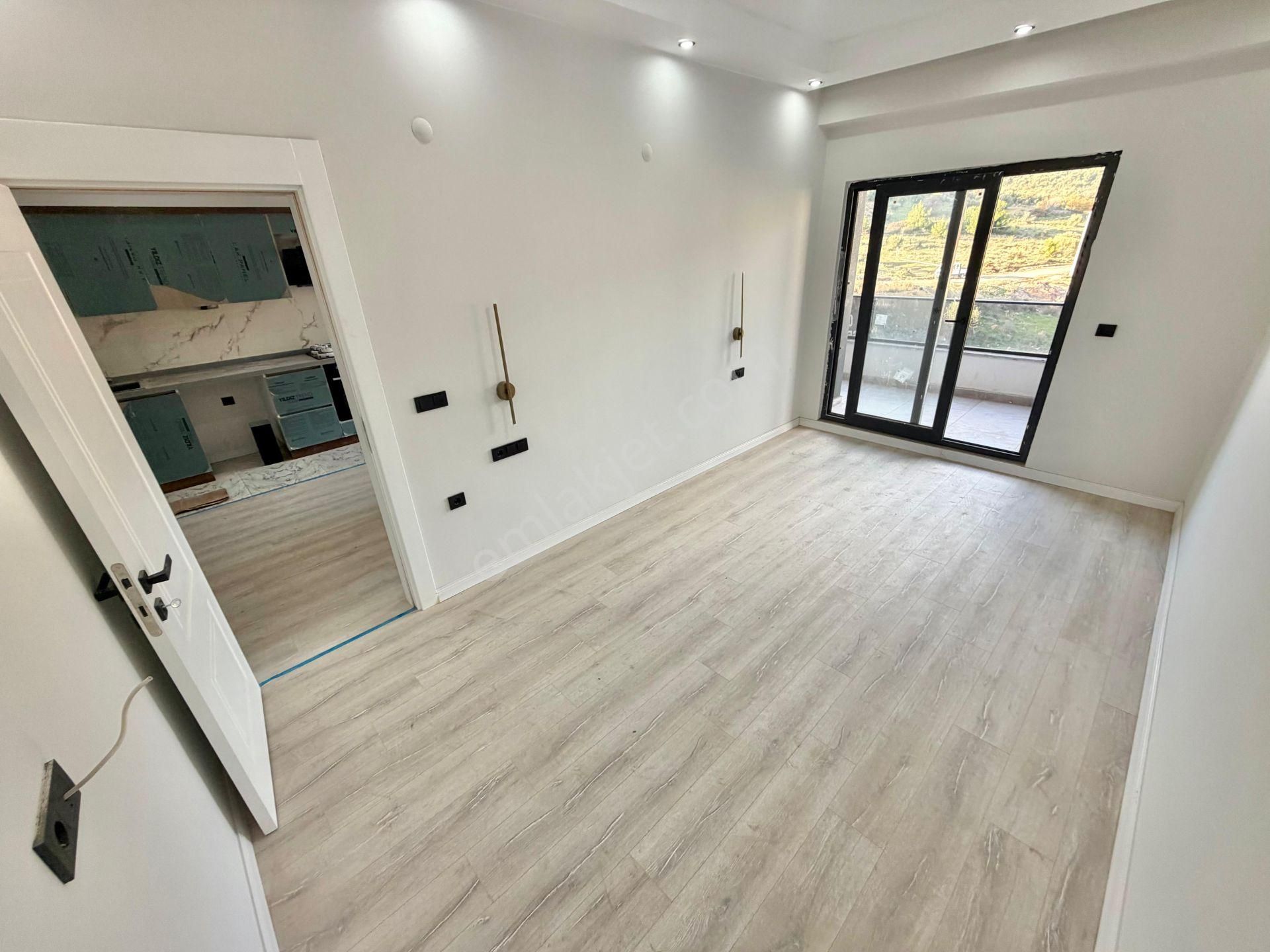 Home And Cardan Edremitde Ön Cephe Lüks 1+1 Kiralık Daire - Görsel 11