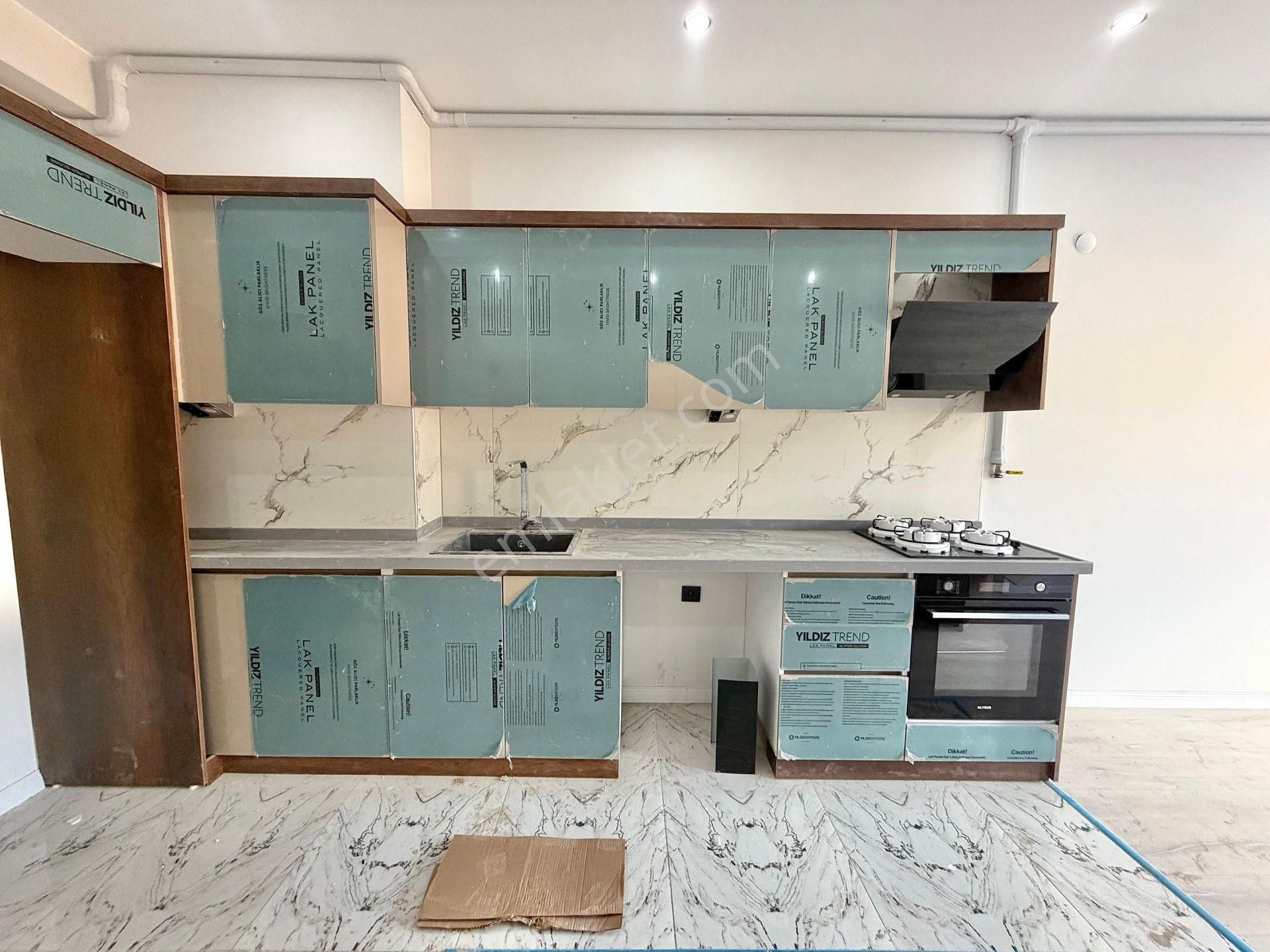 Home And Cardan Edremitde Ön Cephe Lüks 1+1 Kiralık Daire - Görsel 2