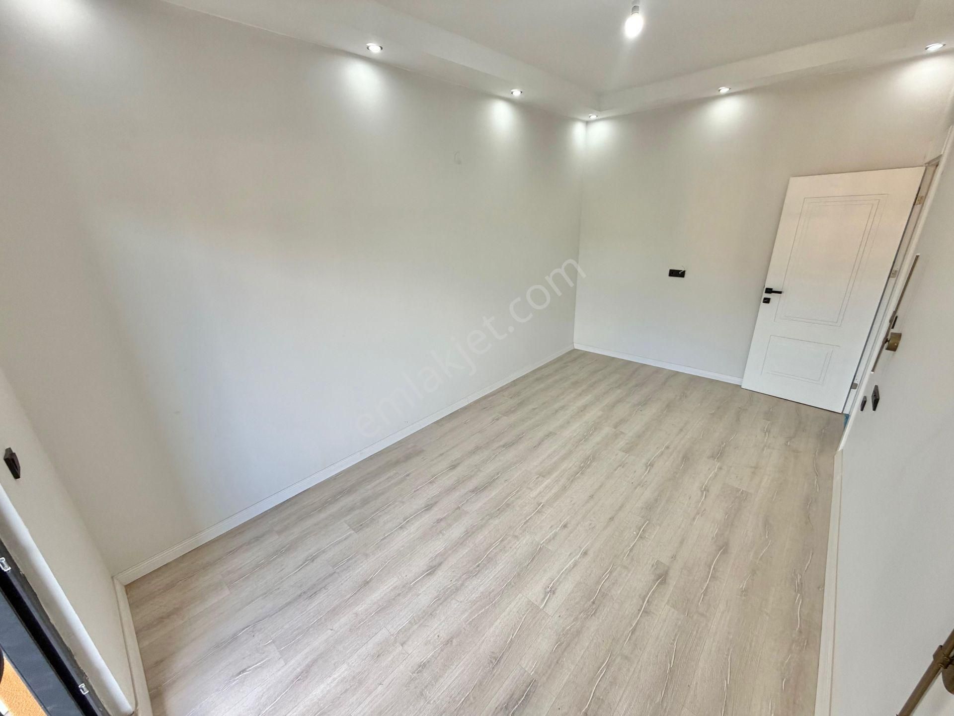 Home And Cardan Edremitde Ön Cephe Lüks 1+1 Kiralık Daire - Görsel 9