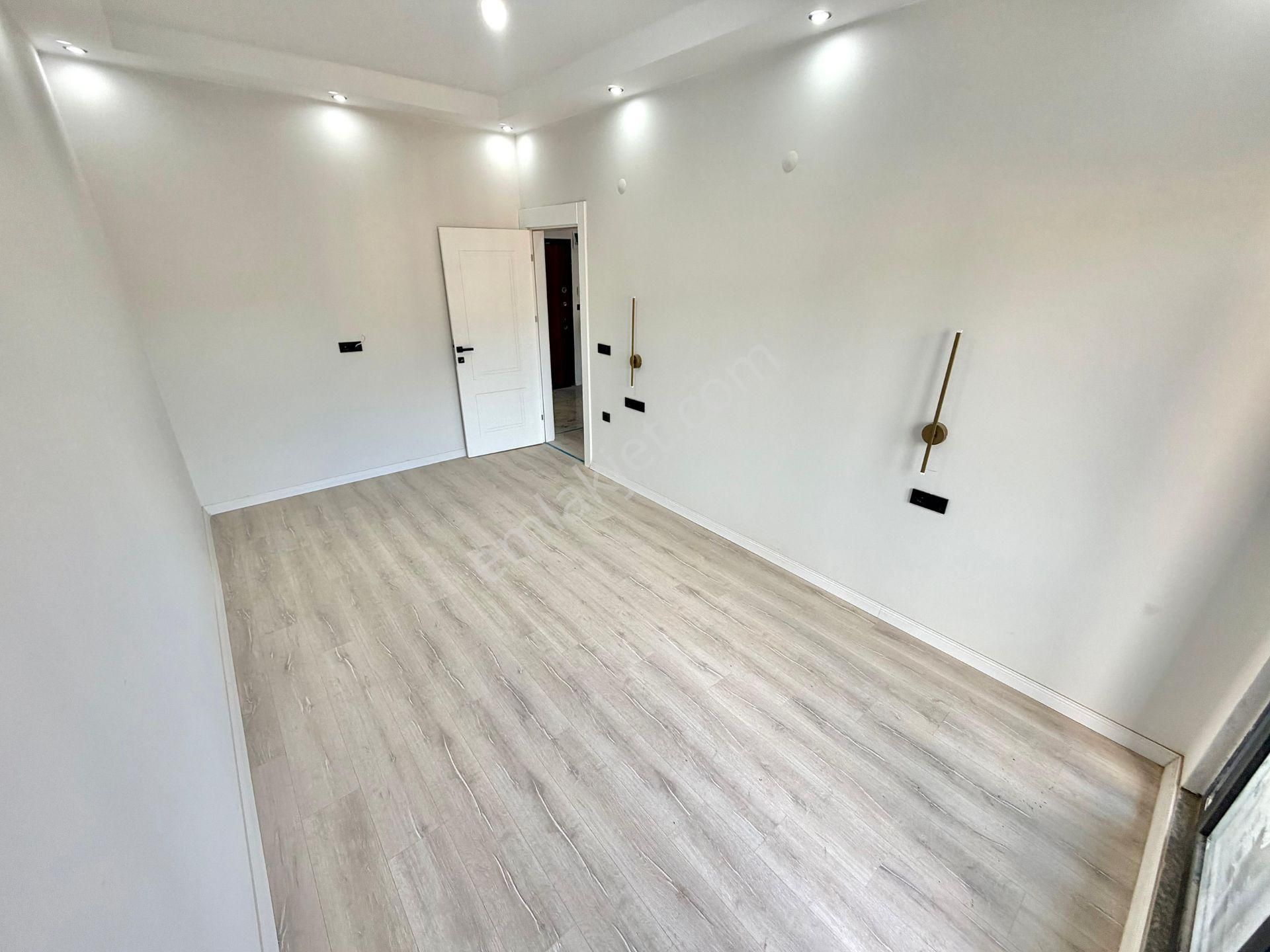 Home And Cardan Edremitde Ön Cephe Lüks 1+1 Kiralık Daire - Görsel 10