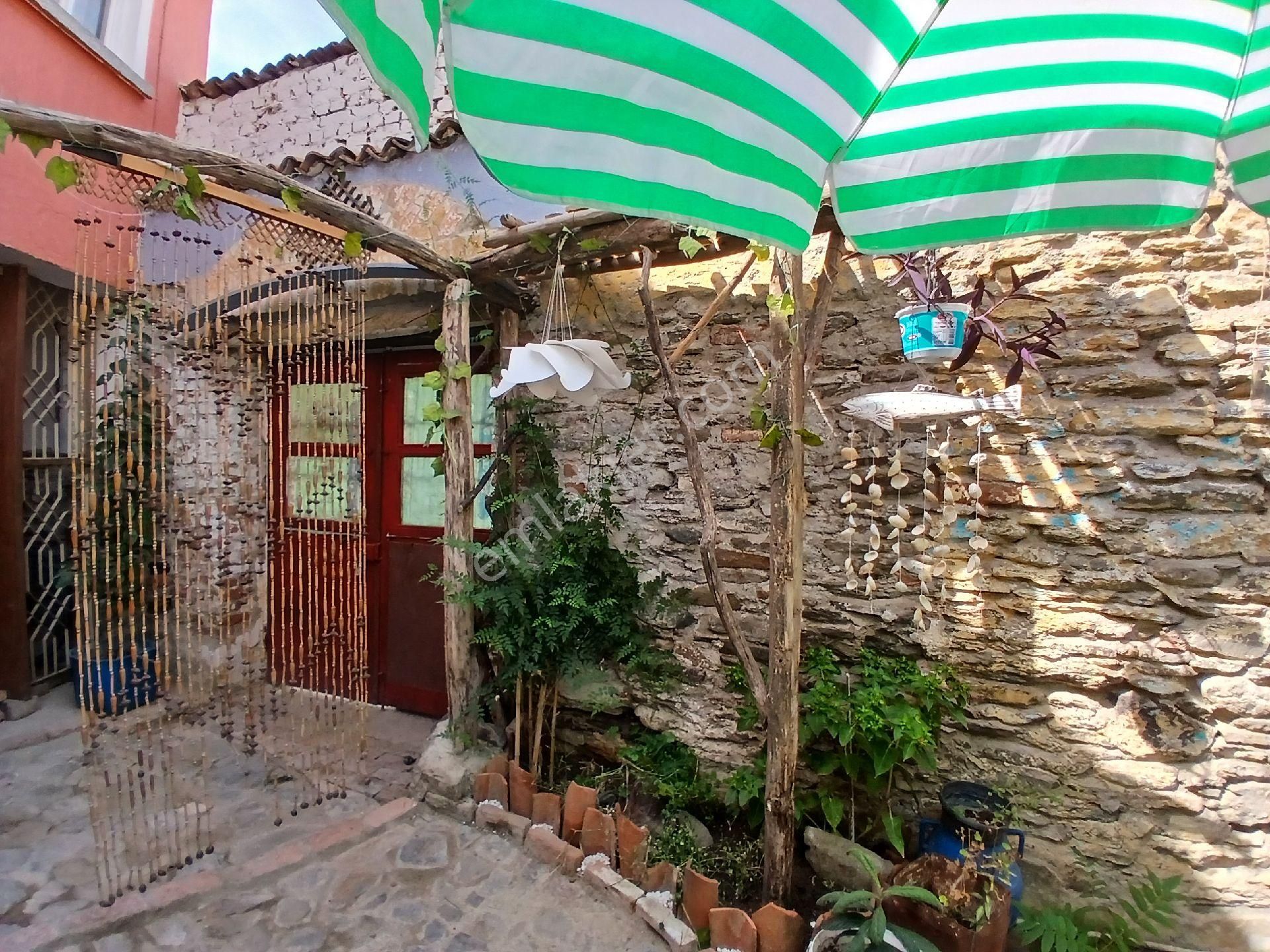 Tire Teira Gayrimenkul Güvencesiyle Bahçeli Müstakil Yaşam İsteyen Müşterilerimize Uygun