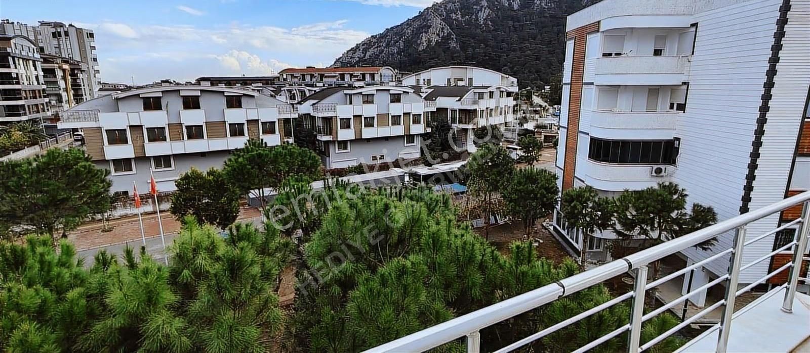 Sarısu Mah. Zübeyde Hanım Sitesinde Katta Geniş 1+1 Daire - Görsel 24
