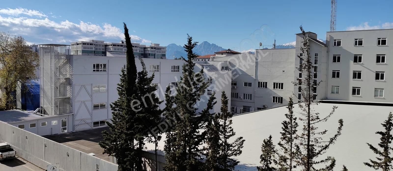 Bayındır Mahallesinde Doğalgazlı Katta Kiralık Geniş 3+1 Daire - Görsel 15