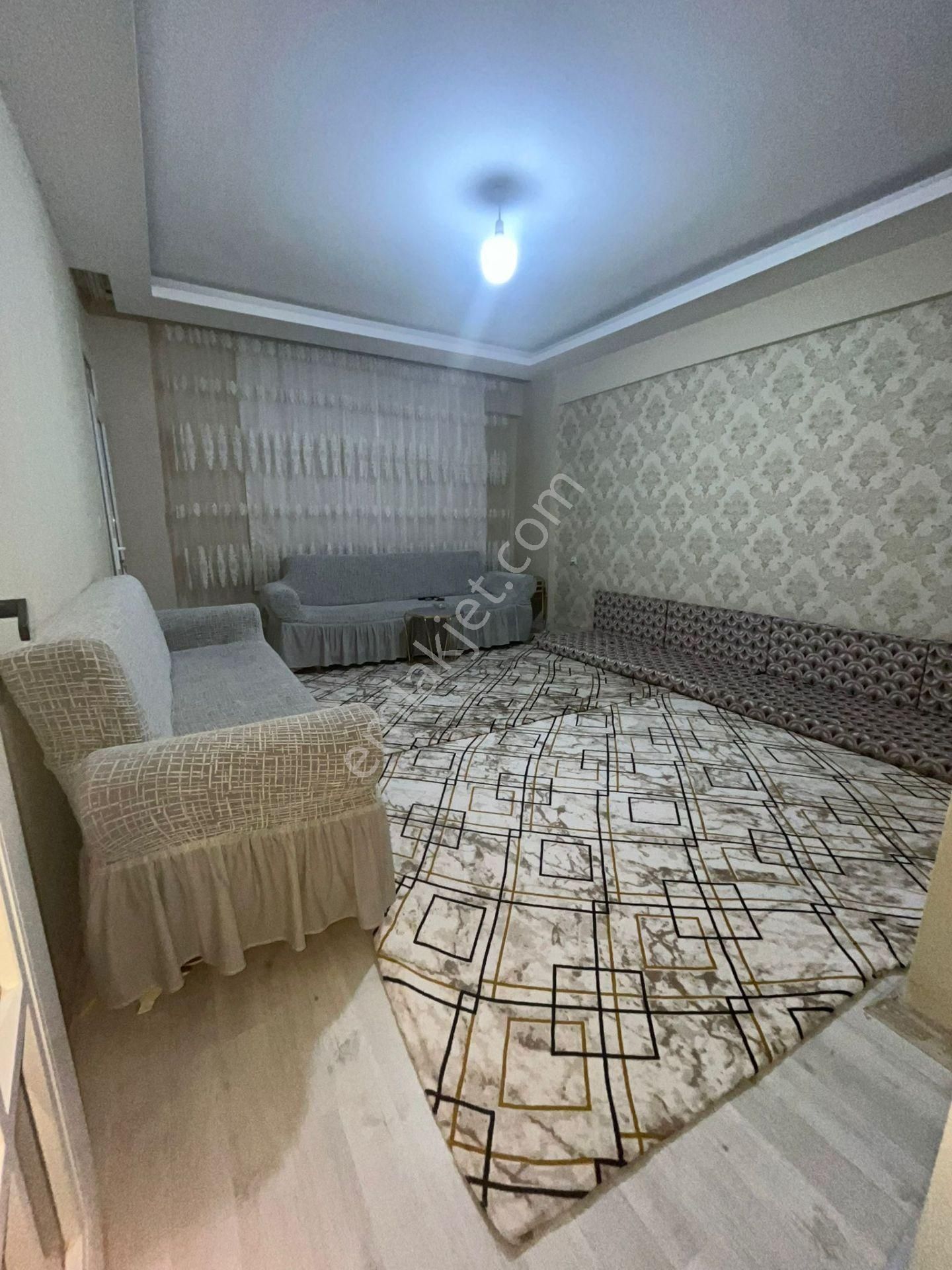 Mavi Emlak Tan Abdulkadir Hastanesinin Çaprazında Satılık 2+1 Lüks Daire 2.750.000 Tl