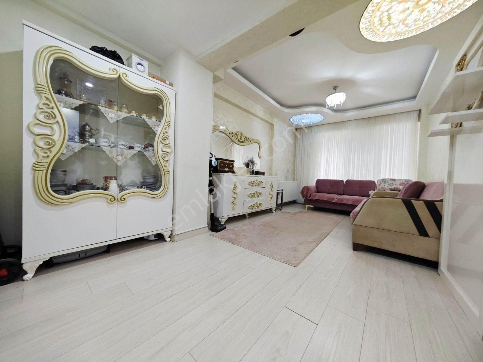 Fatih Emlak Tan 2+1 Yuksek Giriş Balkonlu Krediye Uygun Cakmak Duragına Yakın - Görsel 4