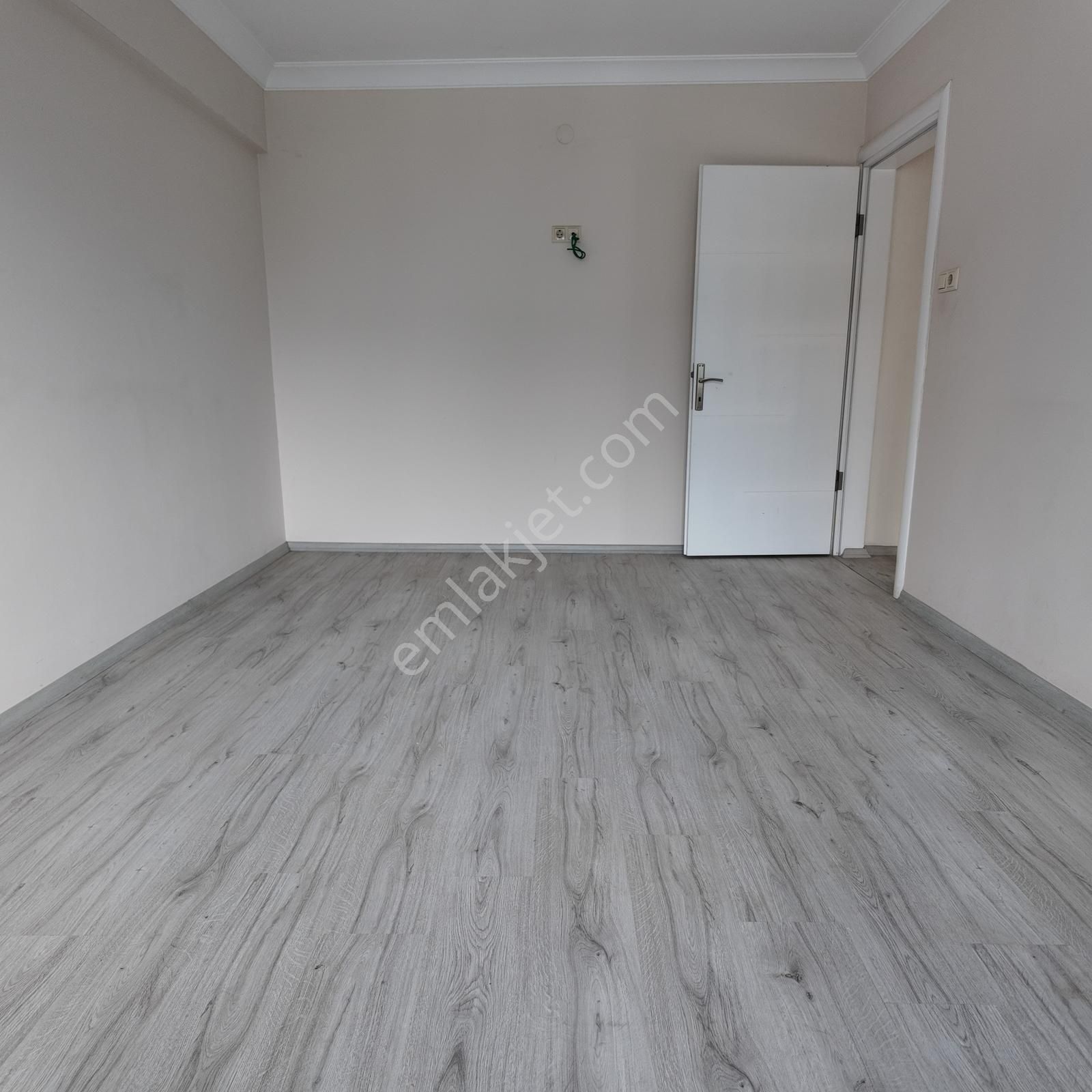 Cumhuriyet Ring Yolu Üzerinde 3+1 125m2 Satılık Fırsat Daire - Görsel 19