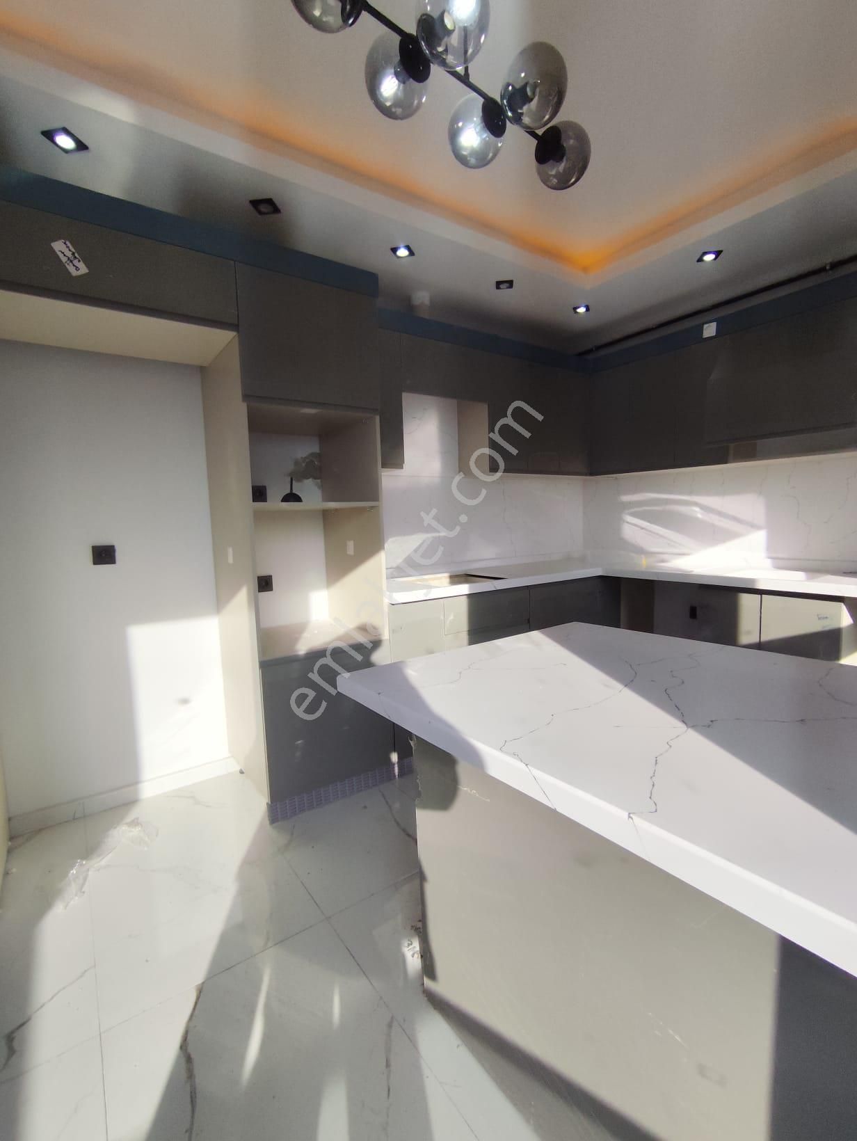 Özgür Gayrimenkul'den Çamılıca Mahaleside Satılık Ultra Lüx 5+1 Dubleks Daire - Görsel 19