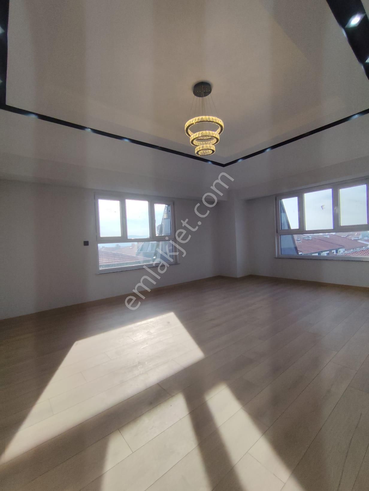 Özgür Gayrimenkul'den Çamılıca Mahaleside Satılık Ultra Lüx 5+1 Dubleks Daire - Görsel 9