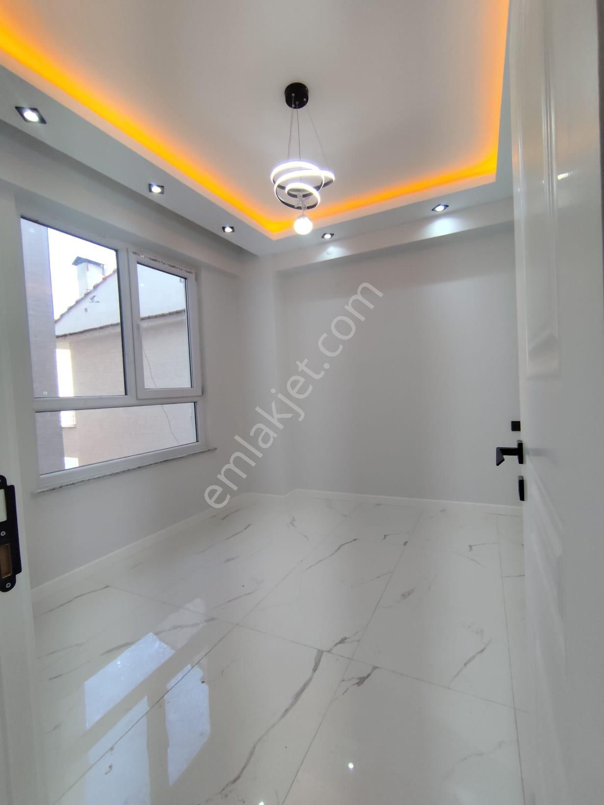 Özgür Gayrimenkul'den Çamılıca Mahaleside Satılık Ultra Lüx 5+1 Dubleks Daire - Görsel 6