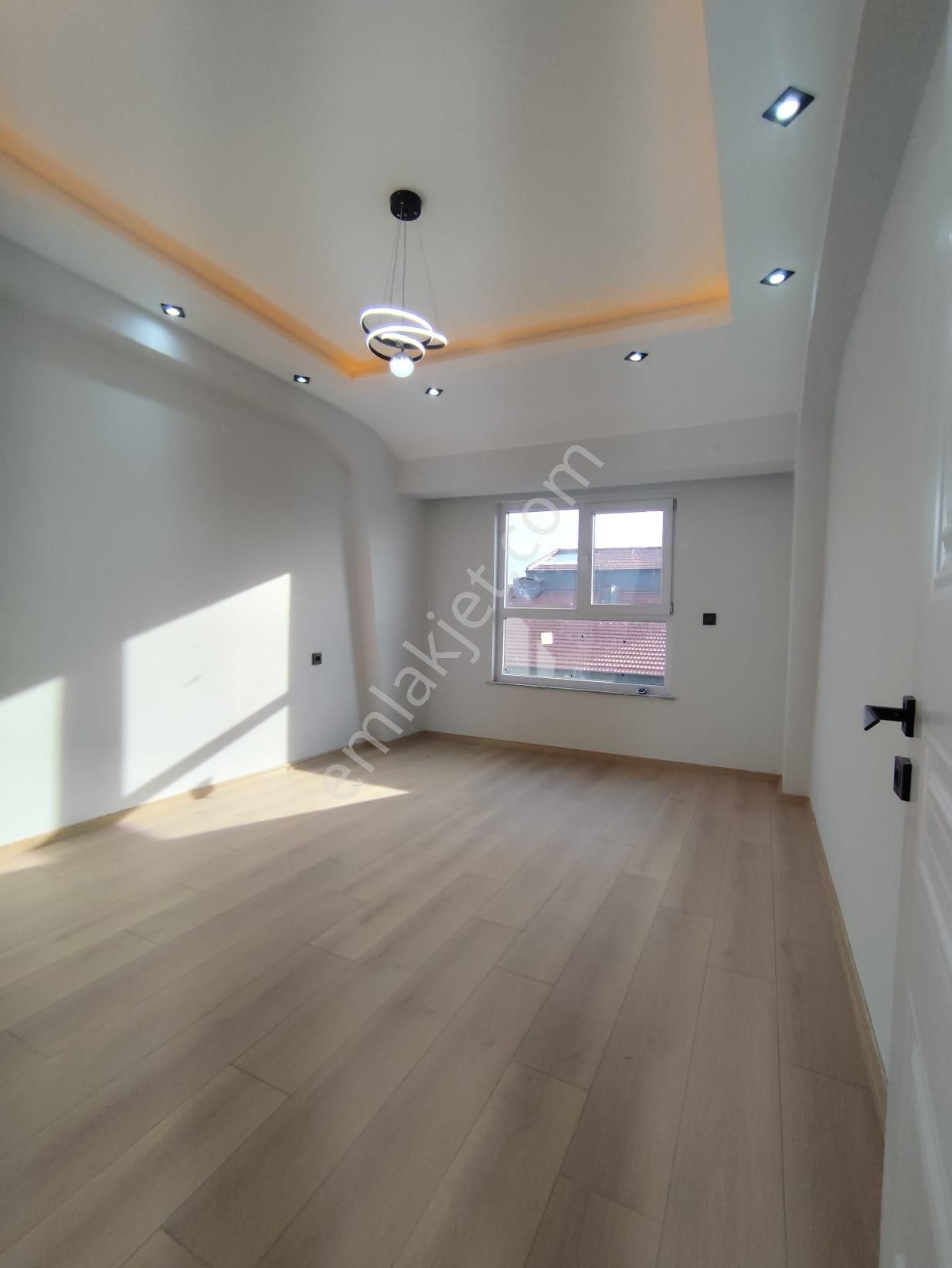 Özgür Gayrimenkul'den Çamılıca Mahaleside Satılık Ultra Lüx 5+1 Dubleks Daire - Görsel 7