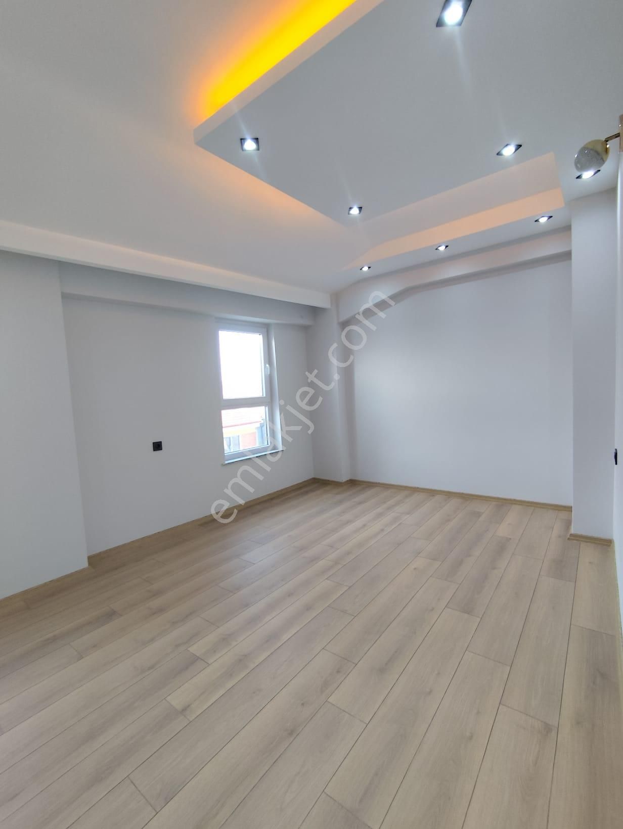 Özgür Gayrimenkul'den Çamılıca Mahaleside Satılık Ultra Lüx 5+1 Dubleks Daire - Görsel 11