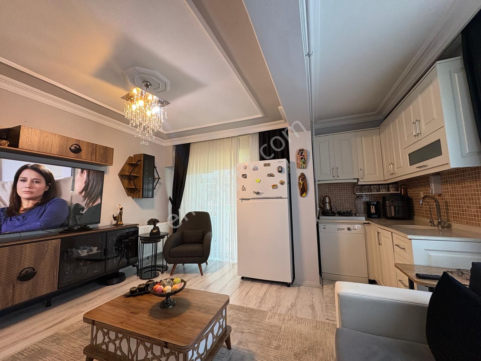 Karasu’da Havuzlu Sitede Satılık Geniş 2+1 Daire - Görsel 20