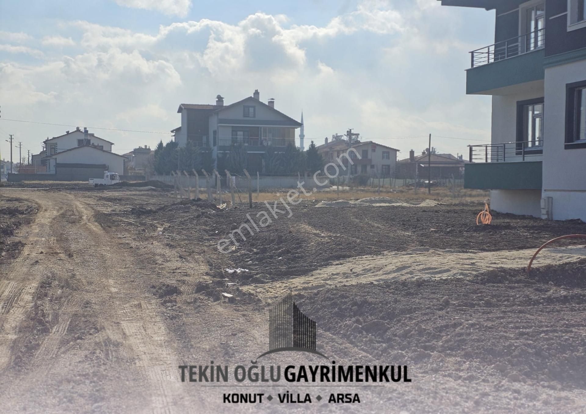 Meram Alakova'da 500 M² 2 Kata Müstakil İmarlı Arsa - Görsel 7