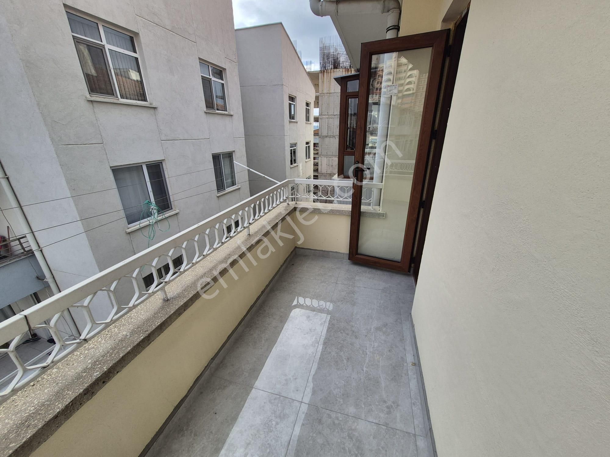 *** Dikmen Caddesi Paraleli Yapılı 3+1 Satılık Daire *** - Görsel 3