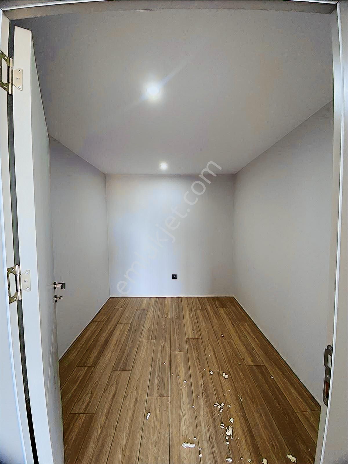 Silivride Özel Havuzlu Modern Mimarili Müstakil Satılık Villa - Görsel 25