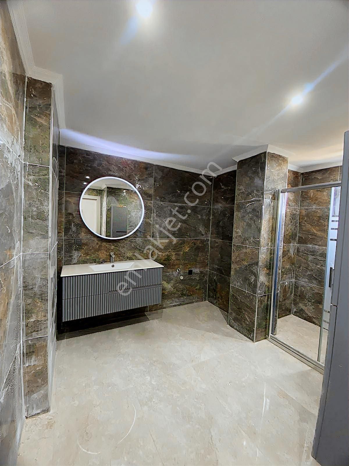 Silivride Özel Havuzlu Modern Mimarili Müstakil Satılık Villa - Görsel 21