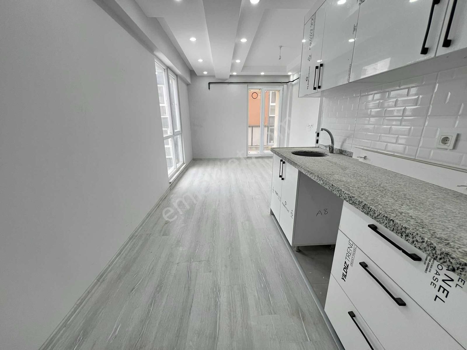 Şeyhsinan Mah Havuzlu Sitede 1+1 Geniş Balkonlu Satılık Daire - Görsel 7