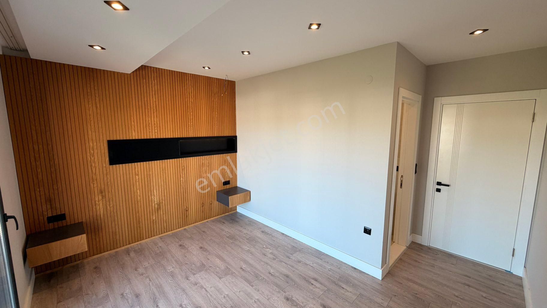 Kuşadası Davutlar’da Lüks Yapım Havuzlu 2+1 Daire - Görsel 31