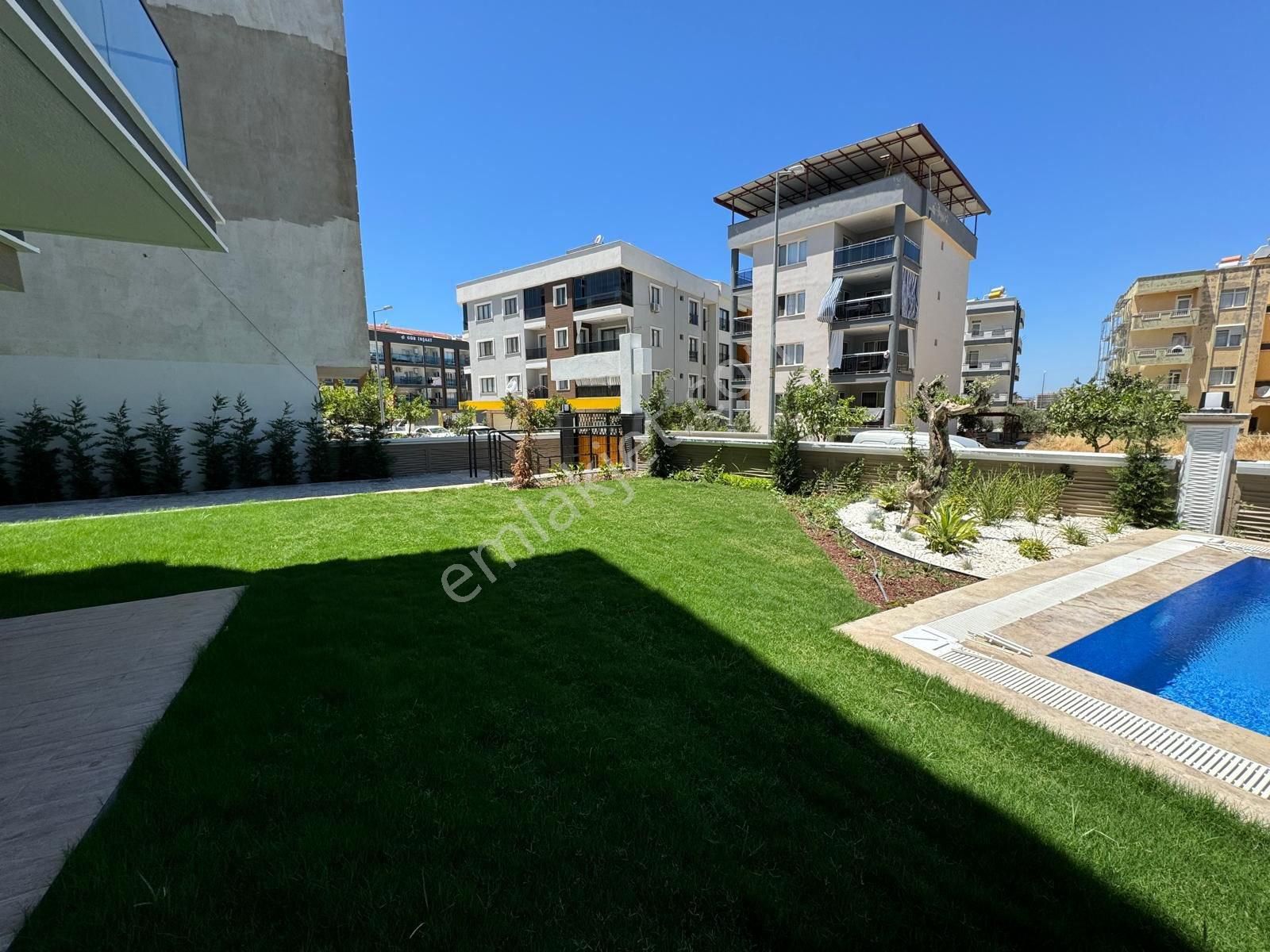 Kuşadası Davutlar’da Lüks Yapım Havuzlu 2+1 Daire - Görsel 4