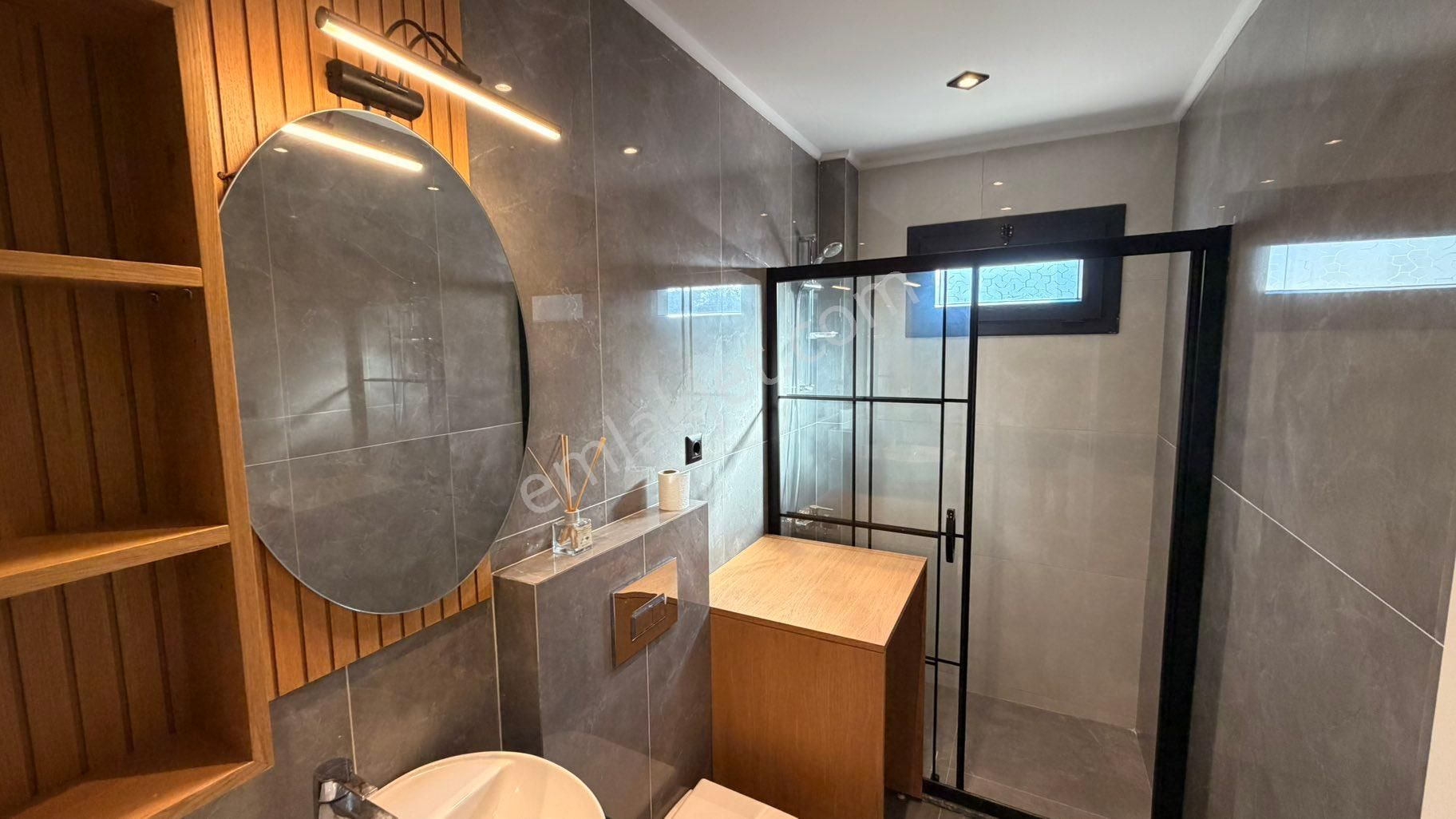 Kuşadası Davutlar’da Lüks Yapım Havuzlu 2+1 Daire - Görsel 36