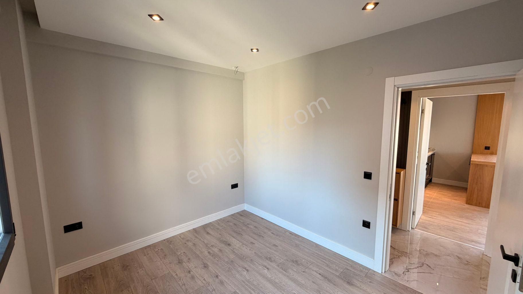 Kuşadası Davutlar’da Lüks Yapım Havuzlu 2+1 Daire - Görsel 38