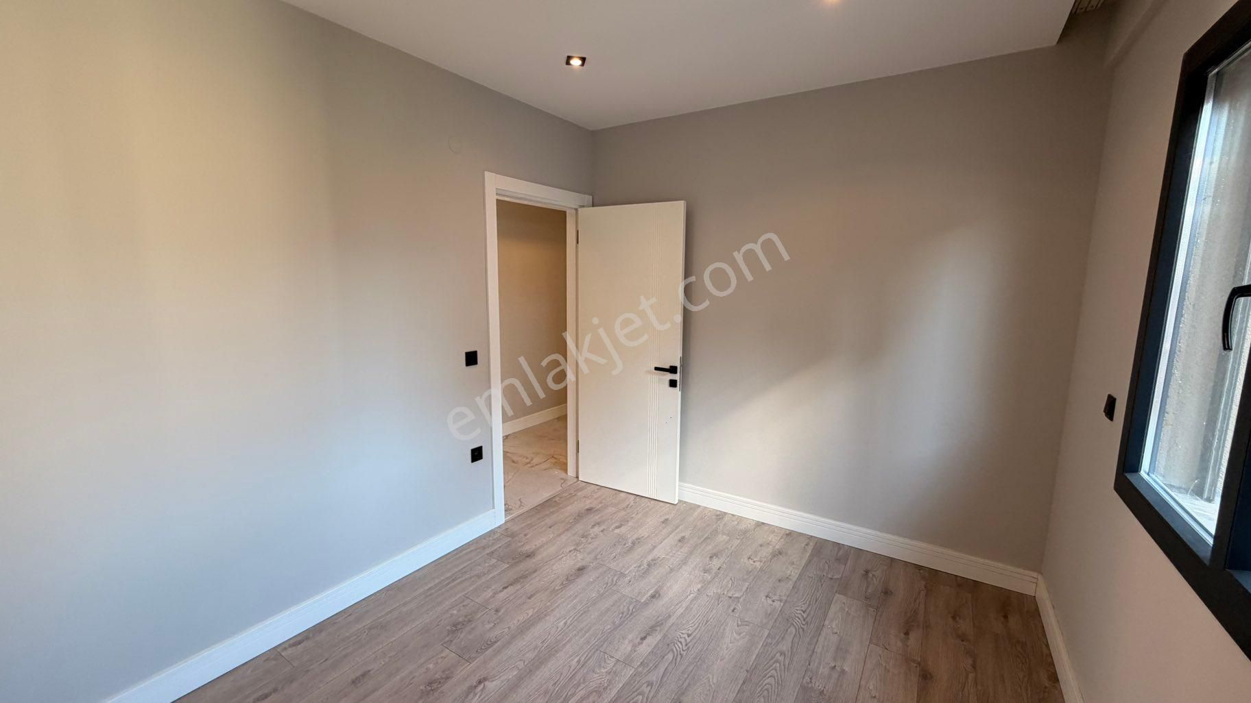 Kuşadası Davutlar’da Lüks Yapım Havuzlu 2+1 Daire - Görsel 37